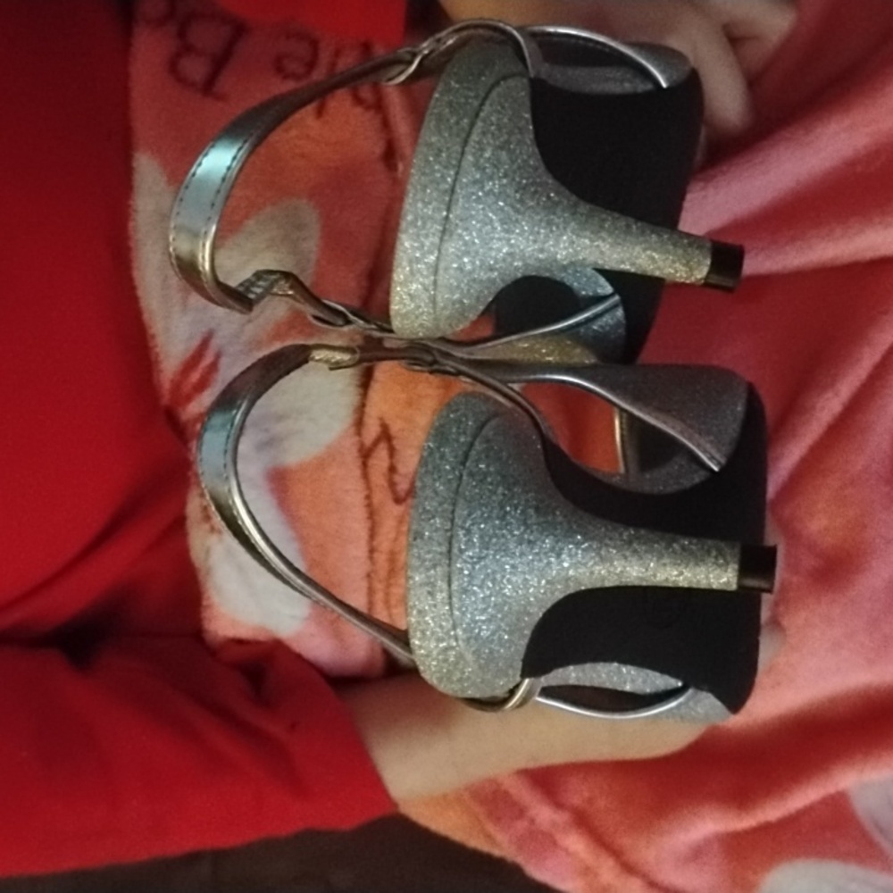 Michael Kors Silver Kitten Heel Pumps - Picture 4 of 4